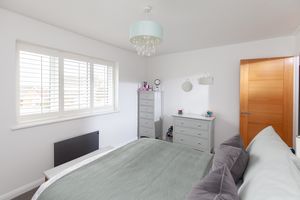 Bedroom- click for photo gallery